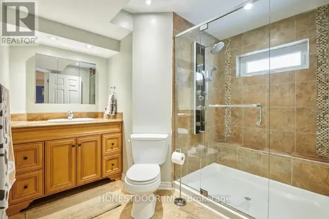 2601 Needham Crescent Ottawa ON K1V 6K1