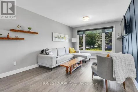2601 Needham Crescent Ottawa ON K1V 6K1