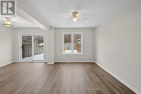 836 Coral Springs Lane Midland ON L4R 0A1