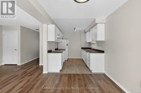 836 Coral Springs Lane Midland ON L4R 0A1