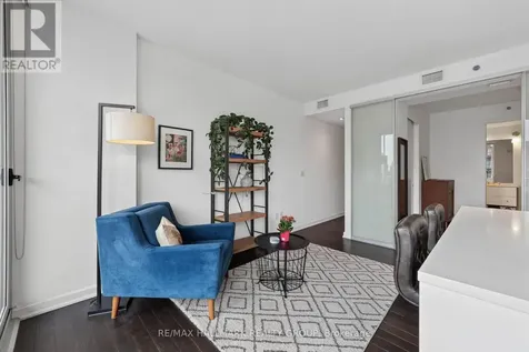 300 Lisgar Street Ottawa ON K2P 0E2