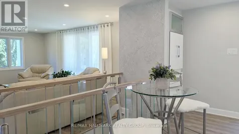 13 Bathurst Street Ottawa ON K2W 1A7