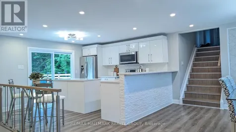 13 Bathurst Street Ottawa ON K2W 1A7