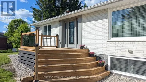 13 Bathurst Street Ottawa ON K2W 1A7