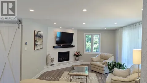 13 Bathurst Street Ottawa ON K2W 1A7