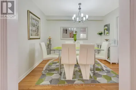 7 Westpointe Crescent Ottawa ON K2G 5Z1