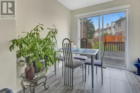 7 Westpointe Crescent Ottawa ON K2G 5Z1