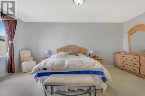 7 Westpointe Crescent Ottawa ON K2G 5Z1