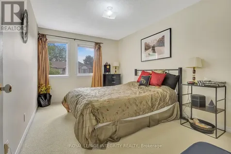 7 Westpointe Crescent Ottawa ON K2G 5Z1
