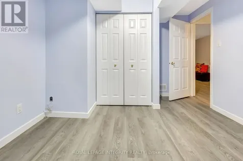 7 Westpointe Crescent Ottawa ON K2G 5Z1