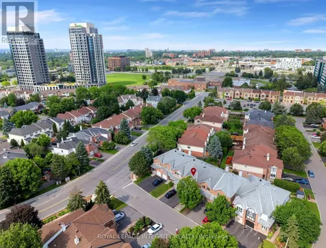 7 Westpointe Crescent Ottawa ON K2G 5Z1