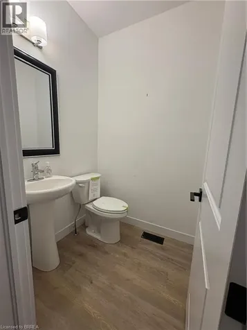 166 Mount Albion Road Hamilton ON L8K 5S8