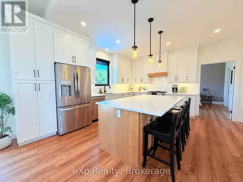 21 Devinwood Avenue Brockton ON N0G 2V0