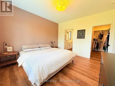 21 Devinwood Avenue Brockton ON N0G 2V0