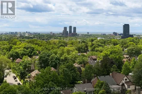 185 Alberta Avenue Toronto (oakwood Village) ON M6C 0A5
