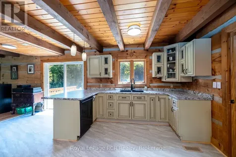 113 Crawford Road Chatsworth ON N0H 1C0
