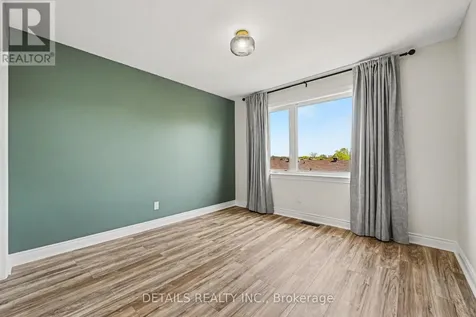 261 Parkin Circle Ottawa ON K1T 4G8