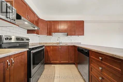 261 Parkin Circle Ottawa ON K1T 4G8