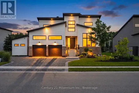 126 Tekiah Road Blue Mountains ON N0H 1J0