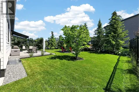 126 Tekiah Road Blue Mountains ON N0H 1J0