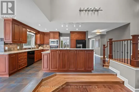 6584 Harvest Grove Drive Ottawa ON K4P 1E9