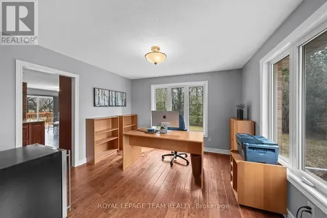 6584 Harvest Grove Drive Ottawa ON K4P 1E9
