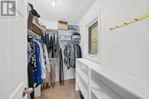 6584 Harvest Grove Drive Ottawa ON K4P 1E9