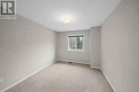 6584 Harvest Grove Drive Ottawa ON K4P 1E9