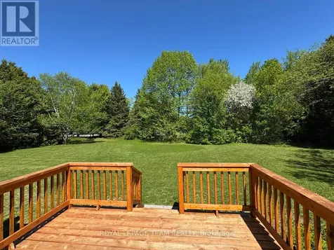 6584 Harvest Grove Drive Ottawa ON K4P 1E9
