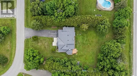 6584 Harvest Grove Drive Ottawa ON K4P 1E9