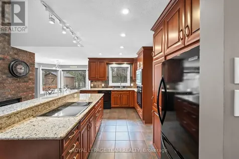 6584 Harvest Grove Drive Ottawa ON K4P 1E9