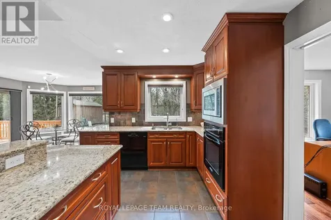 6584 Harvest Grove Drive Ottawa ON K4P 1E9