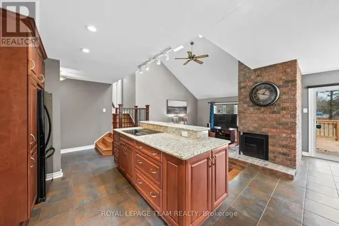 6584 Harvest Grove Drive Ottawa ON K4P 1E9