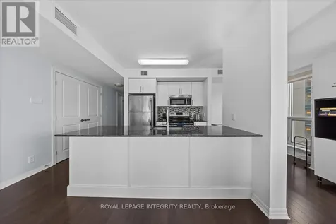 242 Rideau Street Ottawa ON K1N 0B7