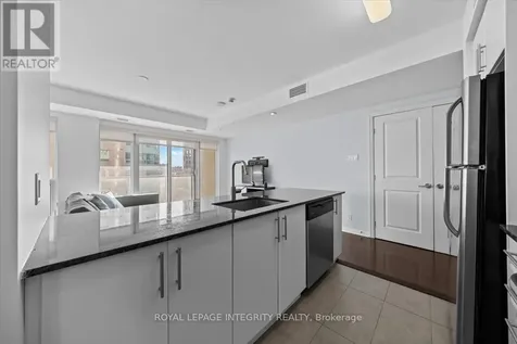 242 Rideau Street Ottawa ON K1N 0B7