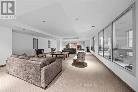 242 Rideau Street Ottawa ON K1N 0B7