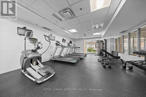 242 Rideau Street Ottawa ON K1N 0B7