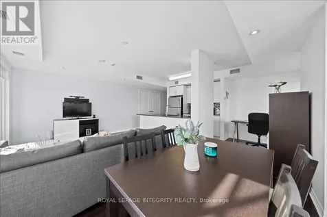 242 Rideau Street Ottawa ON K1N 0B7