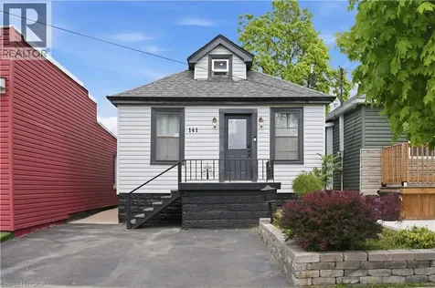 141 Mcanulty Boulevard Hamilton ON L8H 3H6