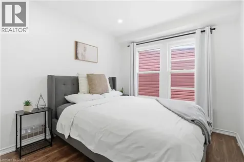 141 Mcanulty Boulevard Hamilton ON L8H 3H6