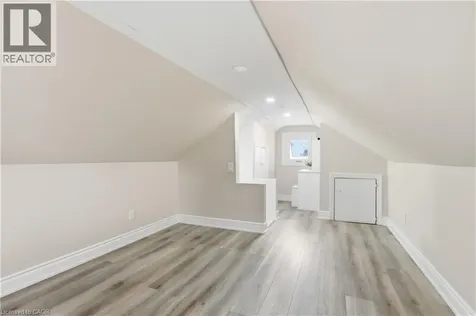 141 Mcanulty Boulevard Hamilton ON L8H 3H6