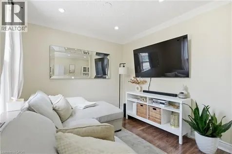 141 Mcanulty Boulevard Hamilton ON L8H 3H6