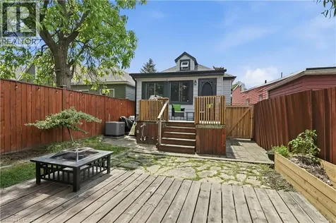 141 Mcanulty Boulevard Hamilton ON L8H 3H6