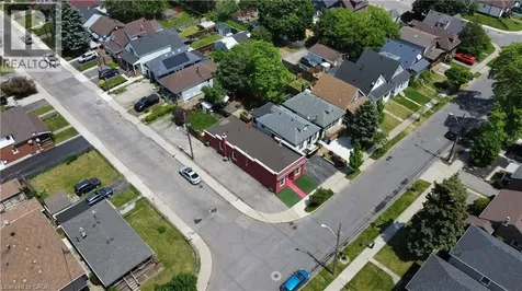 141 Mcanulty Boulevard Hamilton ON L8H 3H6