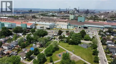 141 Mcanulty Boulevard Hamilton ON L8H 3H6