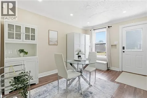 141 Mcanulty Boulevard Hamilton ON L8H 3H6