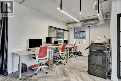 618 King Street Kitchener ON N2G 1C8