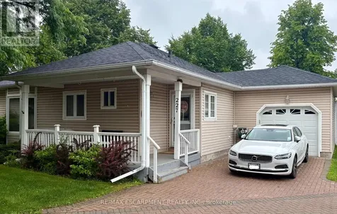 227 Silverbirch Boulevard Hamilton ON L0R 1W0