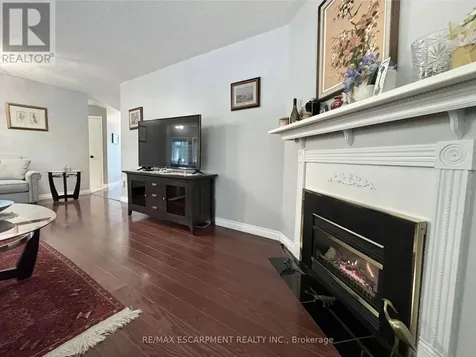 227 Silverbirch Boulevard Hamilton ON L0R 1W0