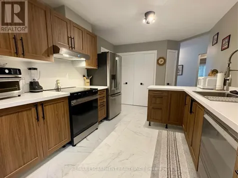 227 Silverbirch Boulevard Hamilton ON L0R 1W0